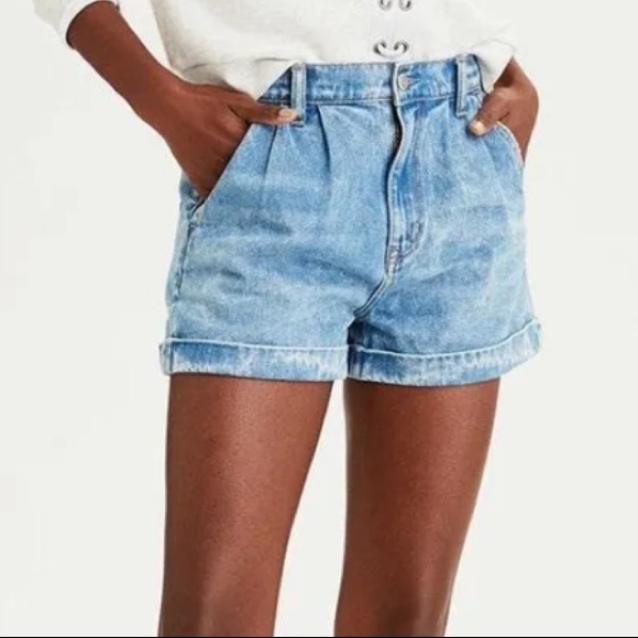 American Eagle Light Wash Mom Shorts - Picture 2 of 11